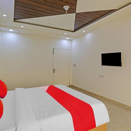 Hotel O Golden Key Inn Punjabi Bagh New Delhi Exterior photo