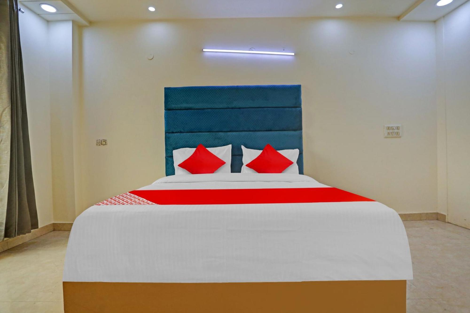 Hotel O Golden Key Inn Punjabi Bagh New Delhi Exterior photo