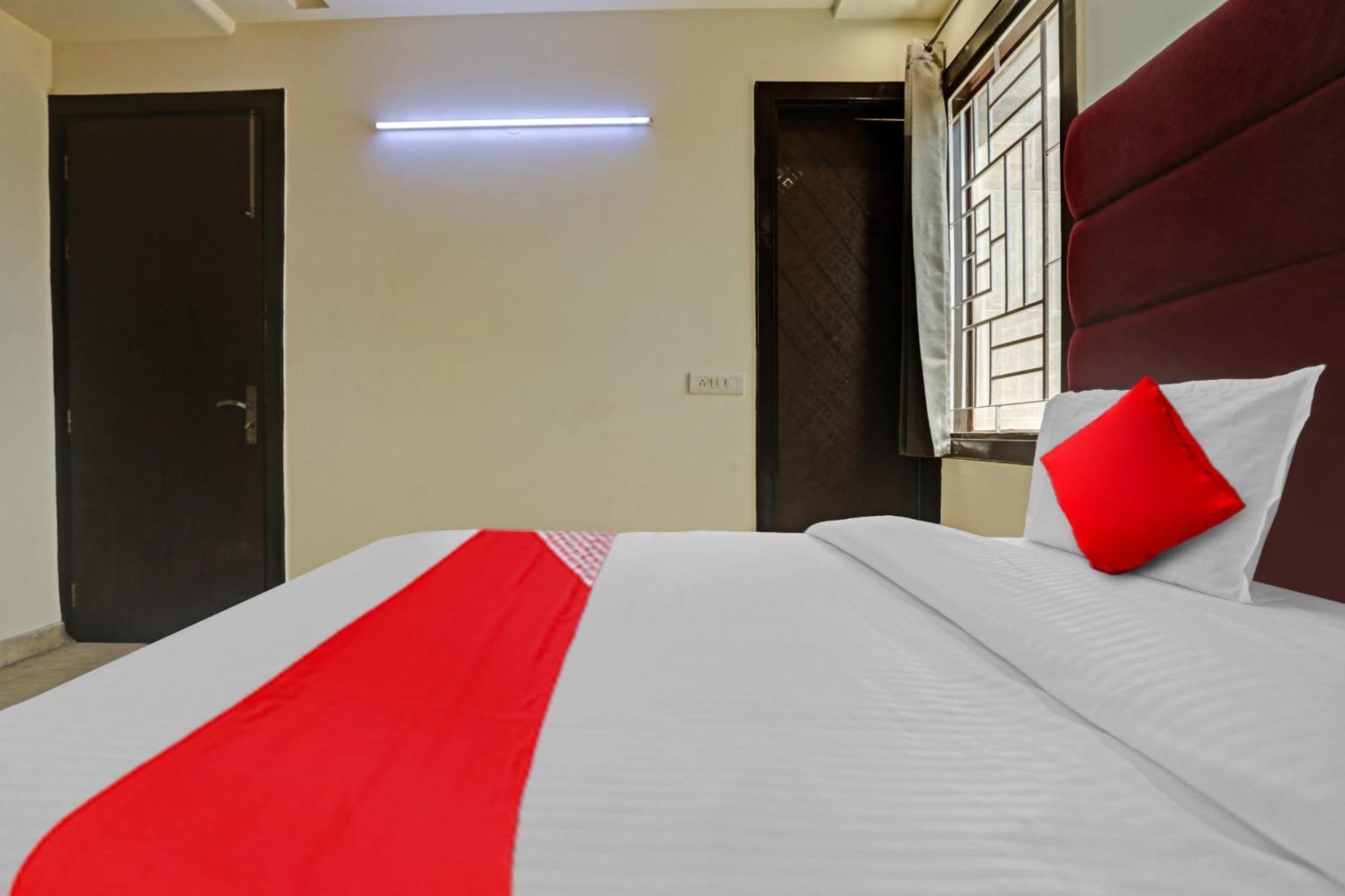 Hotel O Golden Key Inn Punjabi Bagh New Delhi Exterior photo